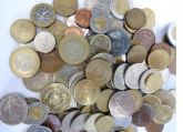 Moedas Antigas universais lote com 60 por R$ 30,00